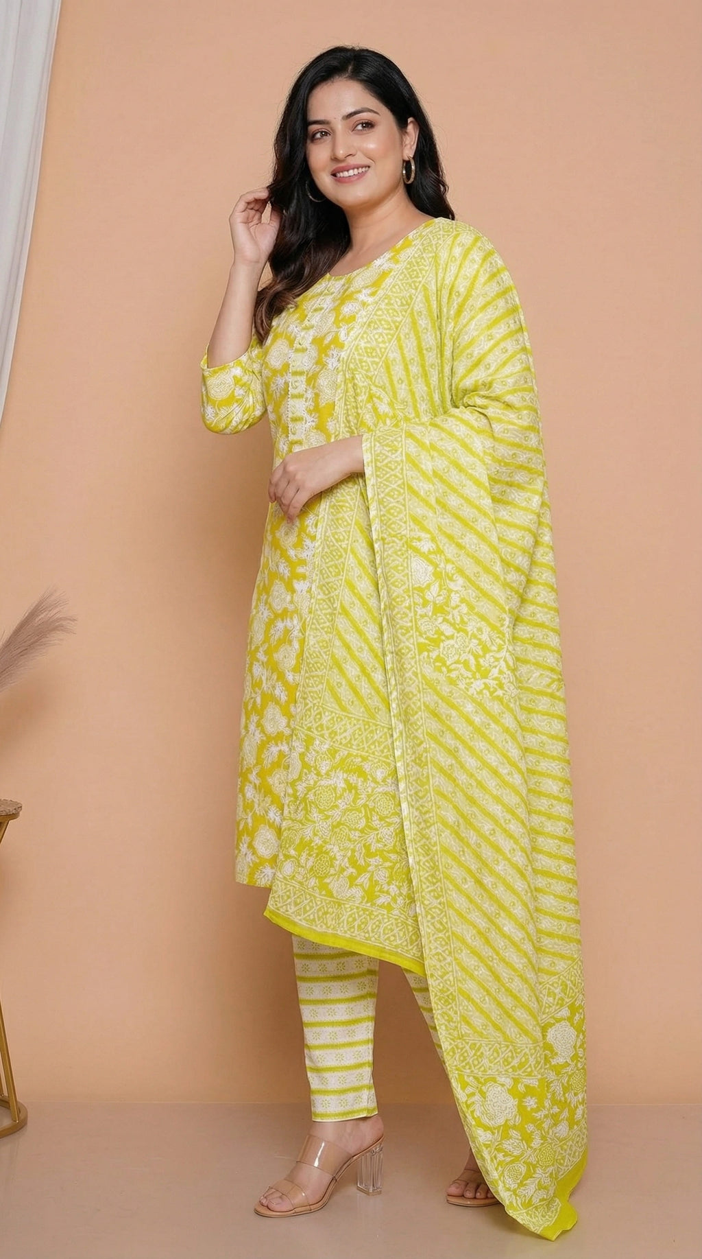 Ensemble kurta pur coton vert lime fleuri avec pantalon rayé et dupatta